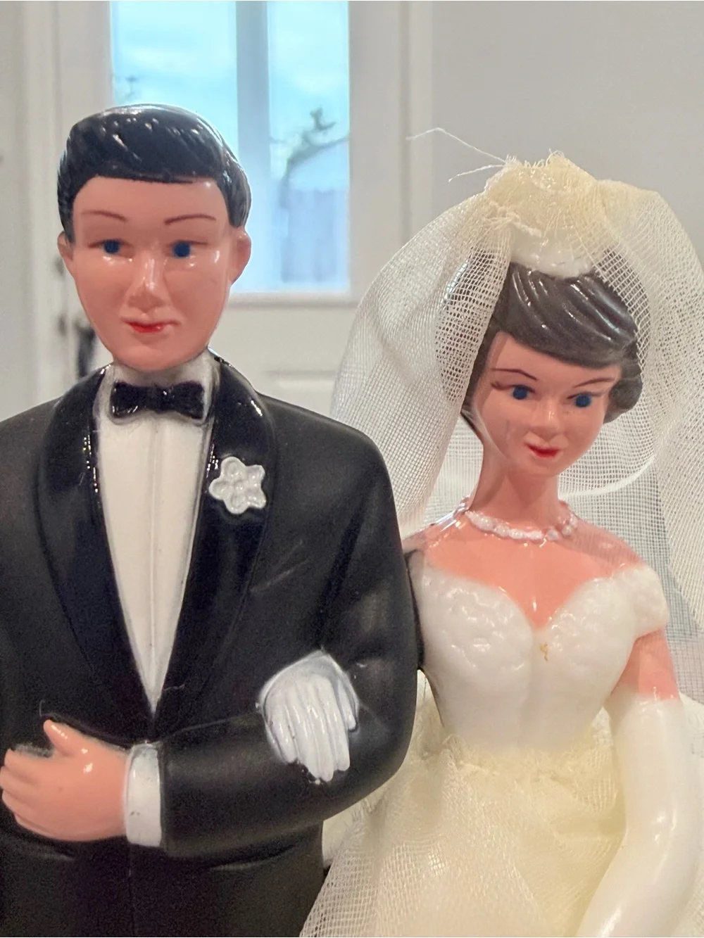 Vintage Wilton Bride & Groom Wedding Cake Topper Veil Plastic White Black 1988